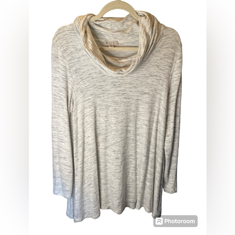 Lila Rose long sleeve cowl collar soft long top M
